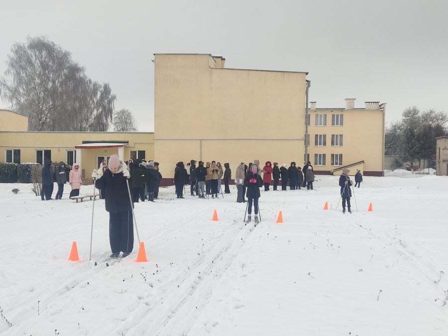 Снежная радуга